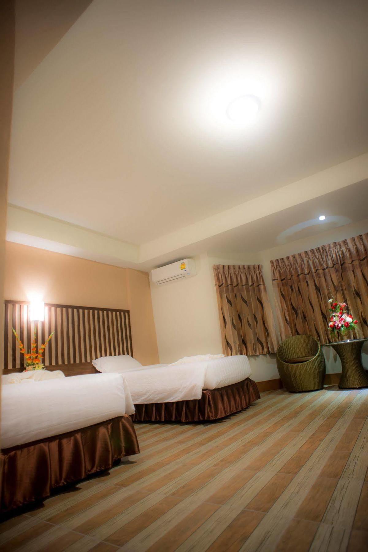 Oyo 120 Ja Siam City Near Bangkok Hospital Pattaya Ngoại thất bức ảnh